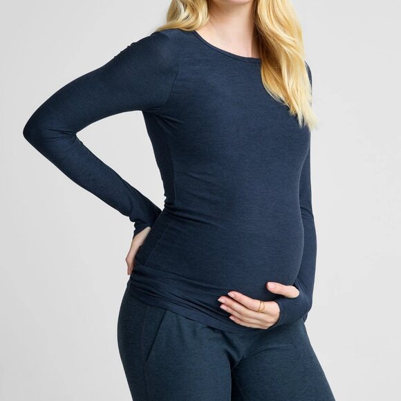 Beyond the Bump Featherweight Count On Me Maternity Crew Pullover Dark Blue - Picture 1 of 8